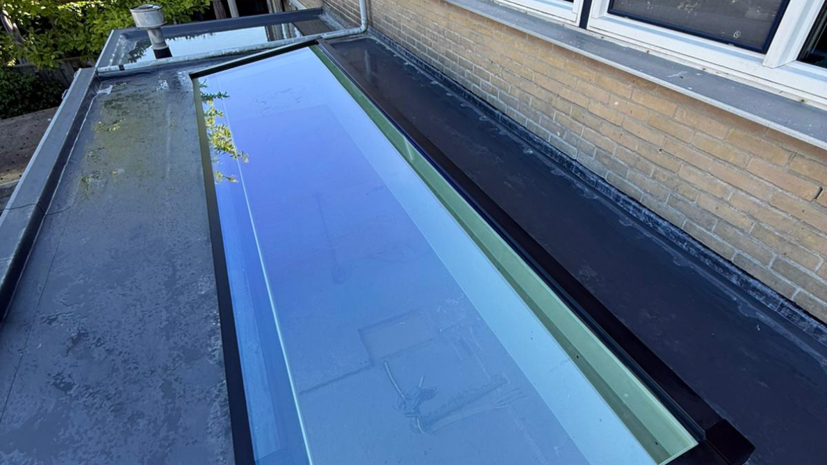 frameless lichtstraat platdakraam
