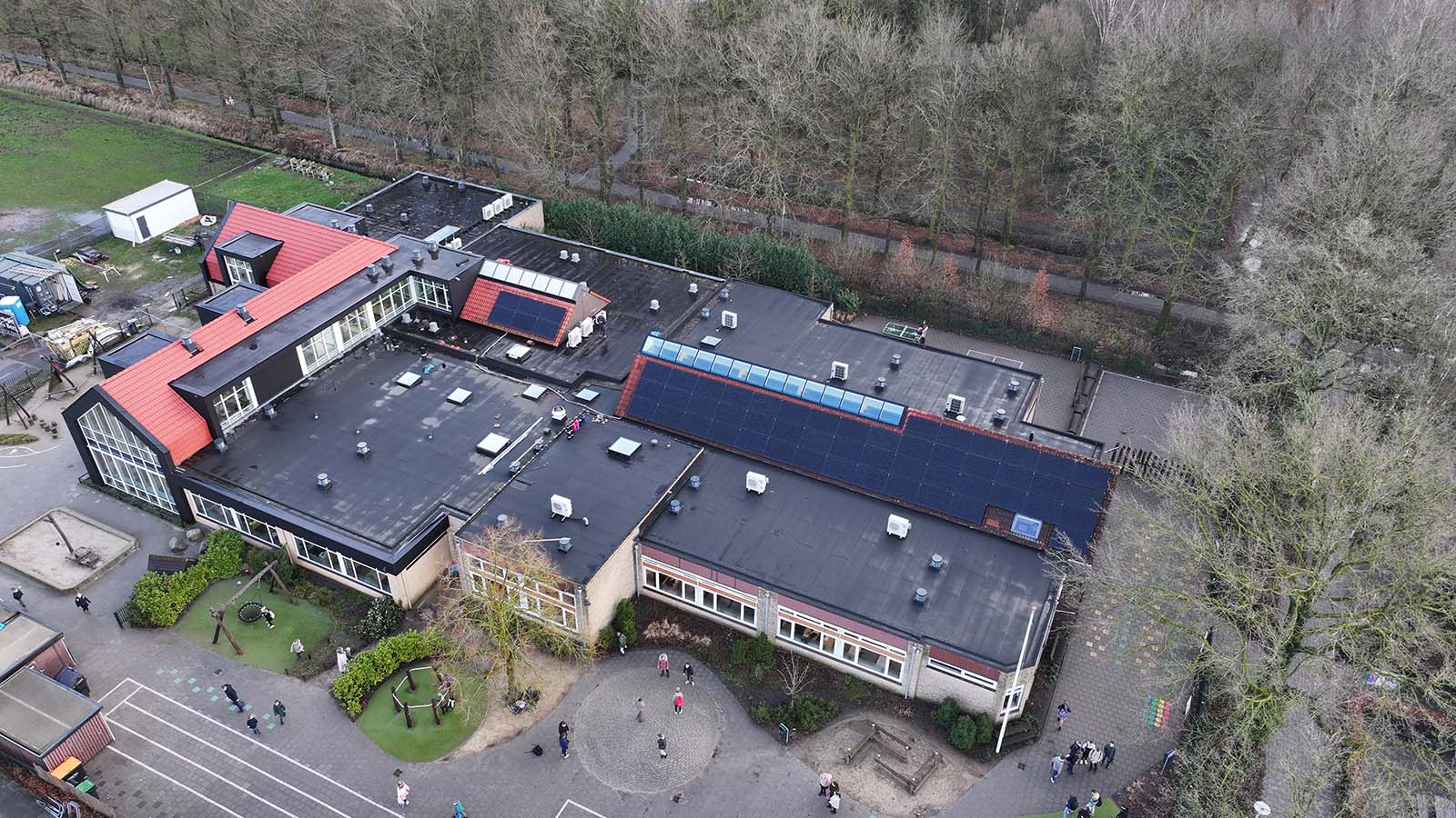 Wat is utiliteitsbouw met lichtstraat