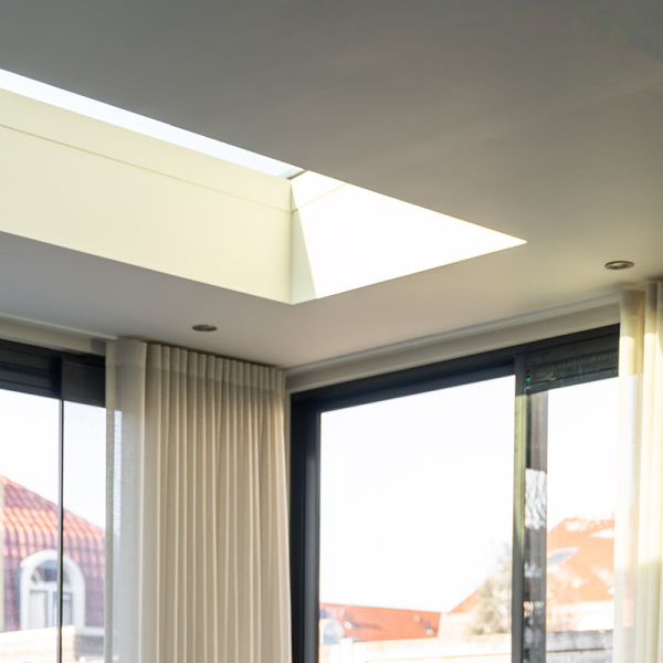 lessenaar met spotjes