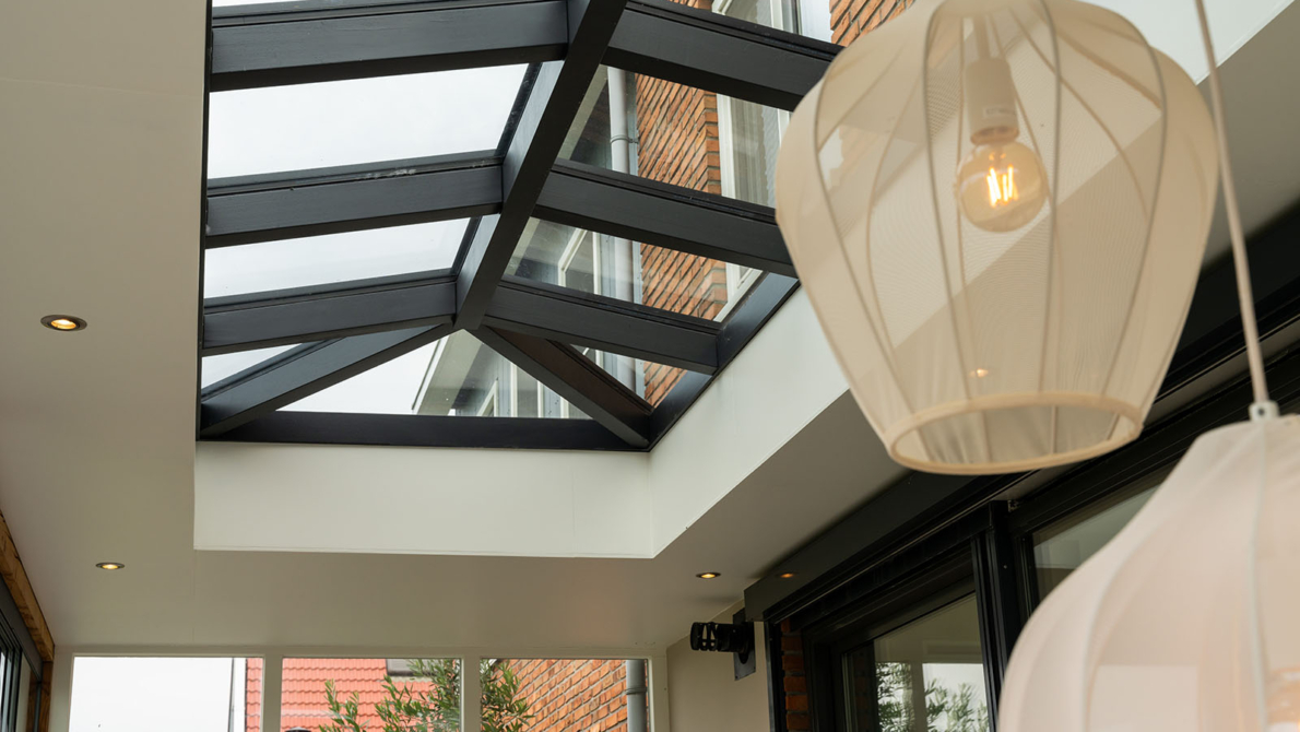 Lichtkoepel in buitenverblijf