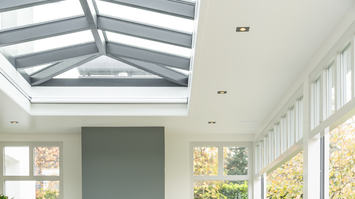 Schilddak in veranda in Breda