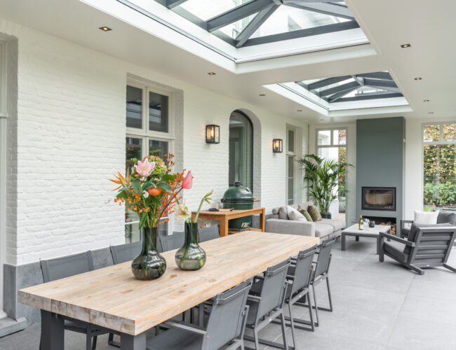 Schilddak in veranda te Breda