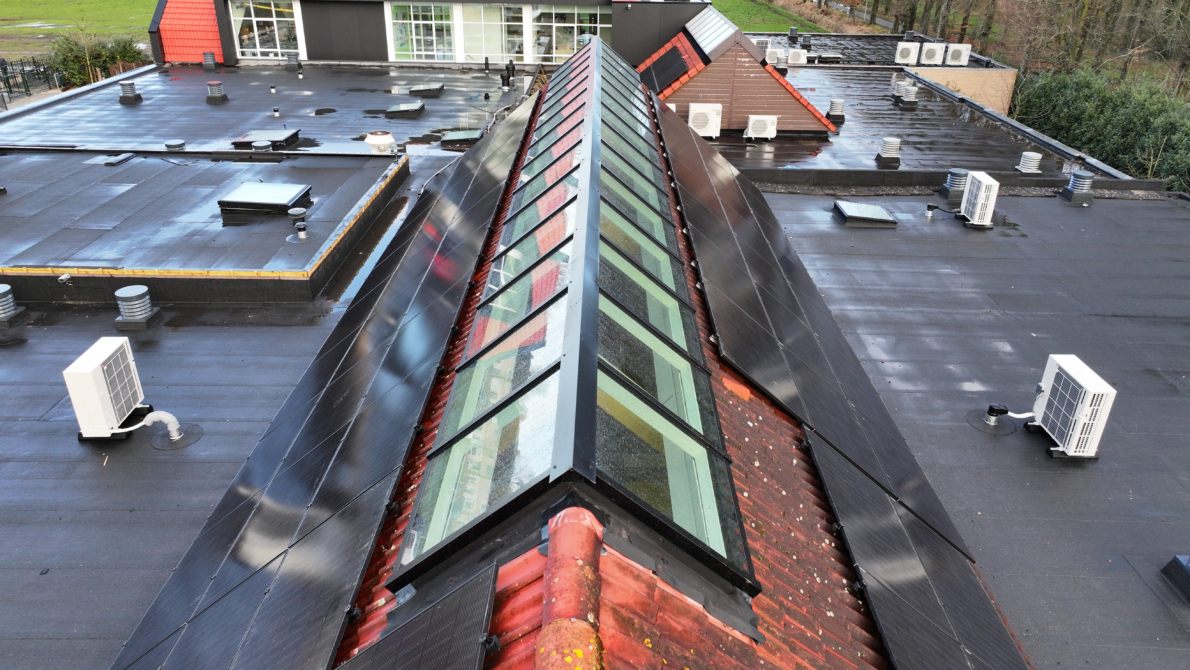 Lichtstraat in utiliteitsbouw