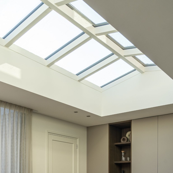 Zadeldak in uitbouw in Venray